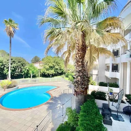 Aquarine Piscine Acces Plage * Saint-Raphael (Var)